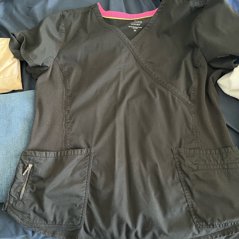 Plus size scrub set